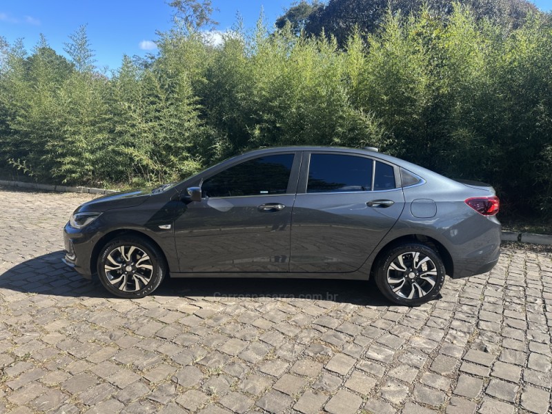ONIX 1.0	PREMIER II PLUS 12V TURBO FLEX 4P AUTOMÁTICO - 2024 - NOVA PRATA