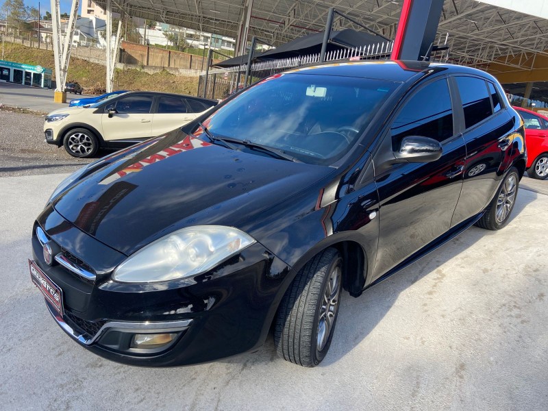 BRAVO 1.8 ESSENCE 16V FLEX 4P AUTOMATIZADO - 2016 - CAXIAS DO SUL