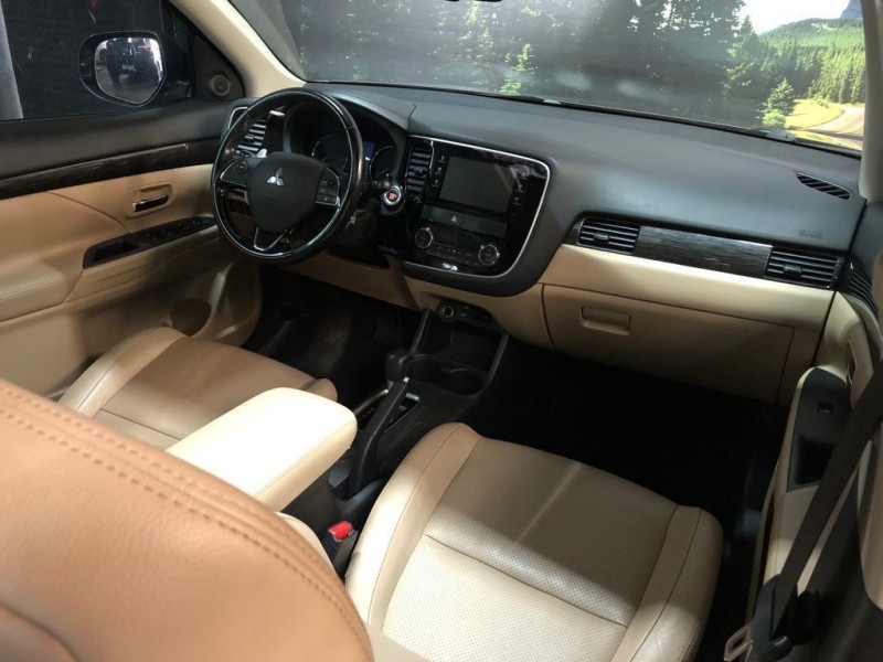 OUTLANDER 2.2 4X4 16V DIESEL 4P AUTOMÁTICO - 2016 - CAXIAS DO SUL