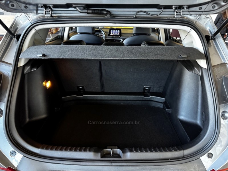 TRACKER 1.2 12V PREMIER TURBO FLEX 4P AUTOMÁTICO - 2022 - BENTO GONçALVES