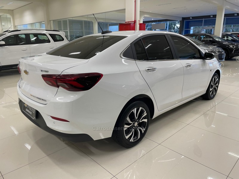 ONIX 1.0	PREMIER II PLUS 12V TURBO FLEX 4P AUTOMÁTICO - 2023 - VERANóPOLIS