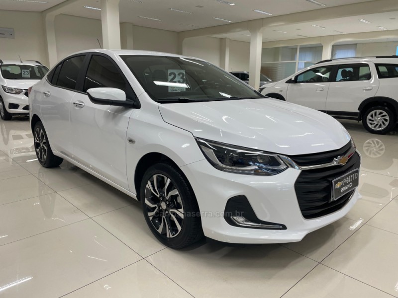 ONIX 1.0	PREMIER II PLUS 12V TURBO FLEX 4P AUTOMÁTICO - 2023 - VERANóPOLIS