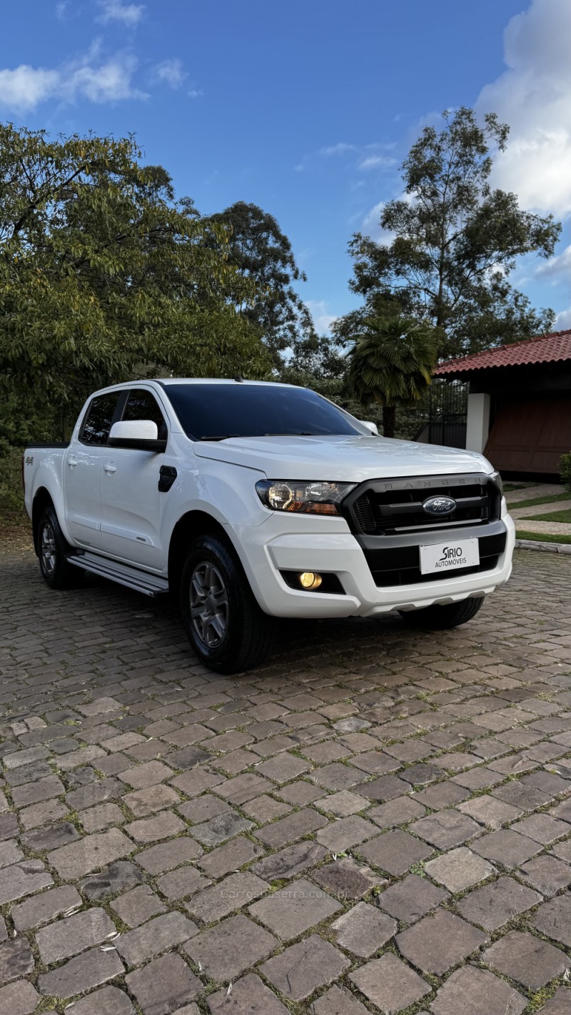 RANGER 2.2 TD XLS CD 4X4 DIESEL 4P AUTOMÁTICA - 2017 - LAJEADO