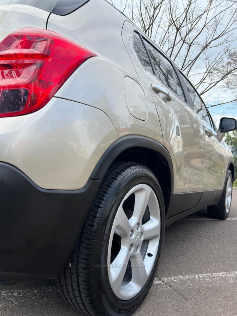TRACKER 1.8 MPFI LTZ 4X2 16V FLEX 4P AUTOMÁTICO - 2015 - BENTO GONçALVES