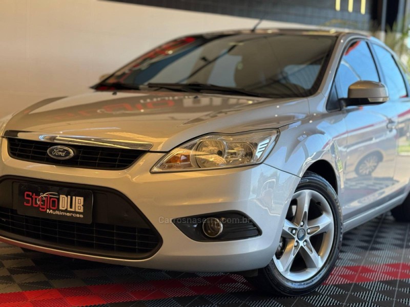 FOCUS 1.6 GLX 8V GASOLINA 4P MANUAL - 2011 - ESTâNCIA VELHA