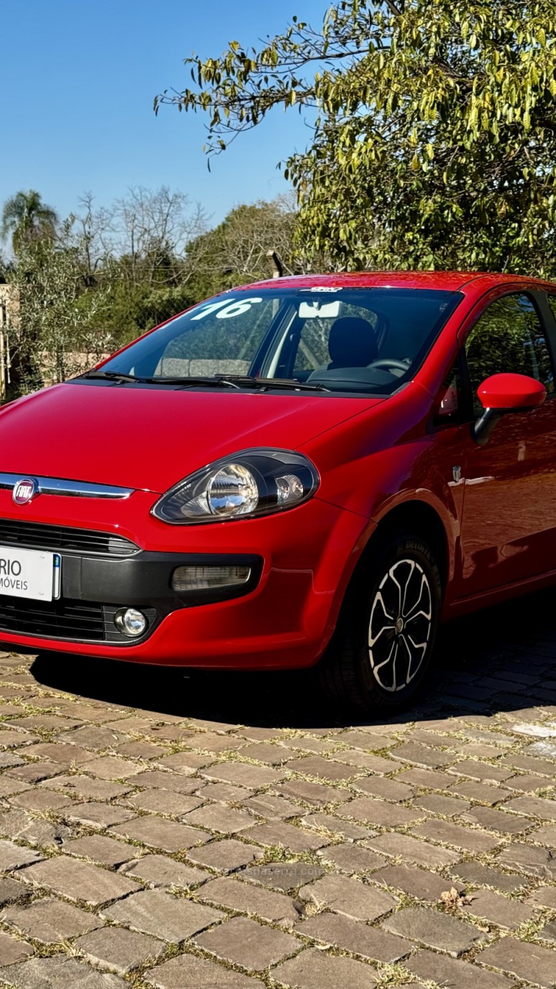 PUNTO 1.4 ATTRACTIVE ITALIA 8V FLEX 4P MANUAL - 2016 - LAJEADO