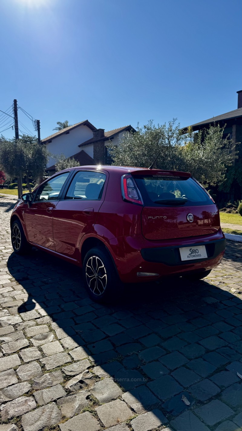 PUNTO 1.4 ATTRACTIVE ITALIA 8V FLEX 4P MANUAL - 2016 - LAJEADO