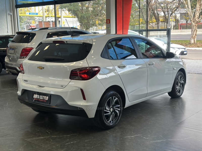 ONIX 1.0 LT 12V FLEX 4P MANUAL - 2024 - ESTâNCIA VELHA