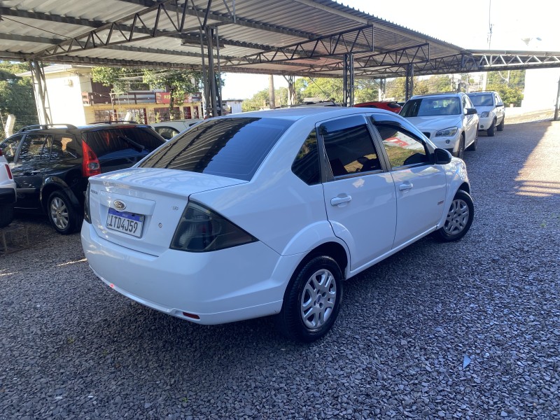 FIESTA 1.6 MPI SEDAN 8V FLEX 4P MANUAL - 2013 - CAXIAS DO SUL