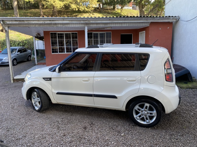 SOUL 1.6 EX 16V FLEX 4P MANUAL - 2010 - CAXIAS DO SUL