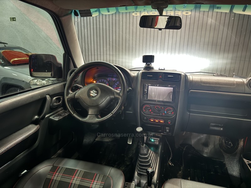 JIMNY 1.3 4ALL 4X4 16V GASOLINA 2P MANUAL - 2014 - DOIS IRMãOS