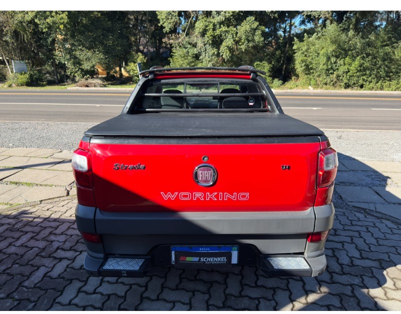 STRADA 1.4 MPI WORKING CD 8V FLEX 3P MANUAL - 2015 - NOVA PETRóPOLIS