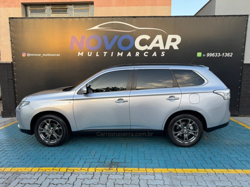 OUTLANDER 3.0 GT 4X4 V6 24V GASOLINA 4P AUTOMÁTICO - 2014 - ESTâNCIA VELHA