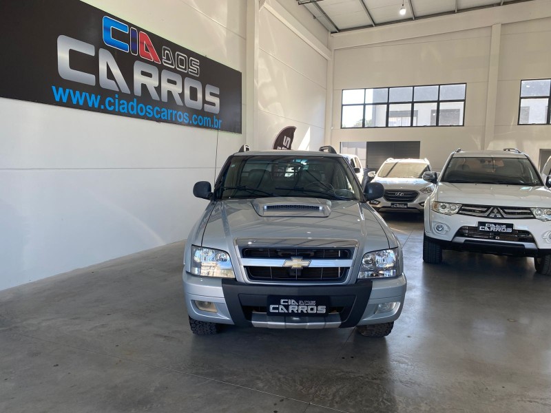 S10 2.4 MPFI EXECUTIVE 4X2 CD 8V FLEX 4P MANUAL - 2011 - LAJEADO