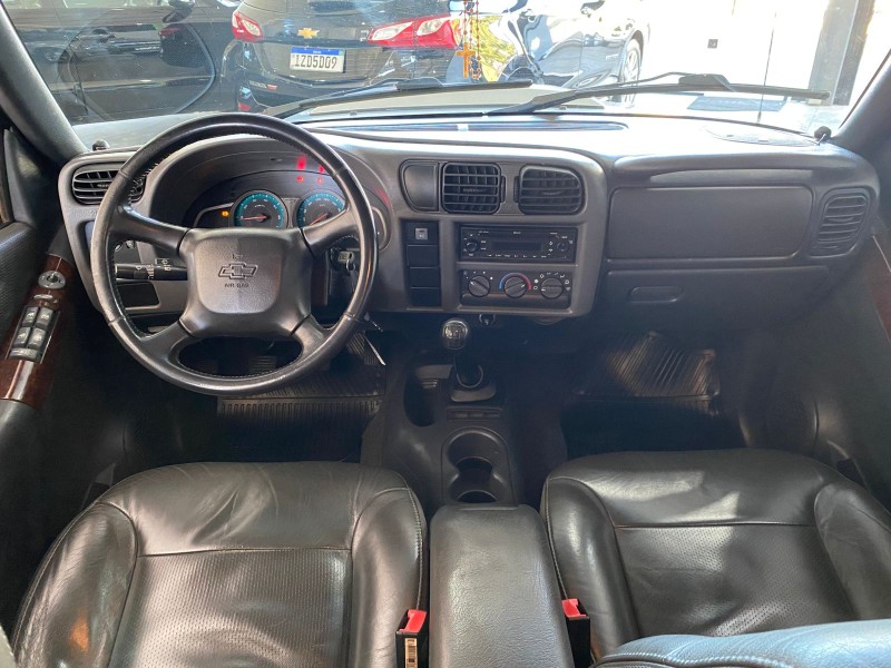 S10 2.4 MPFI EXECUTIVE 4X2 CD 8V FLEX 4P MANUAL - 2011 - LAJEADO