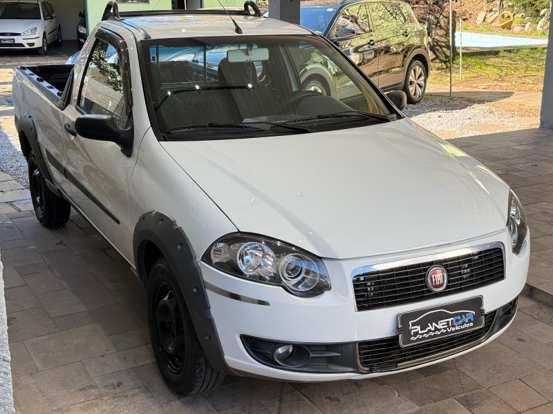 STRADA 1.4 MPI TREKKING CS 8V FLEX 2P MANUAL - 2009 - FARROUPILHA
