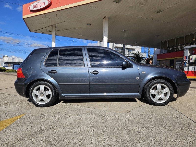 GOLF 1.6 8V GASOLINA 4P MANUAL - 2001 - CAXIAS DO SUL