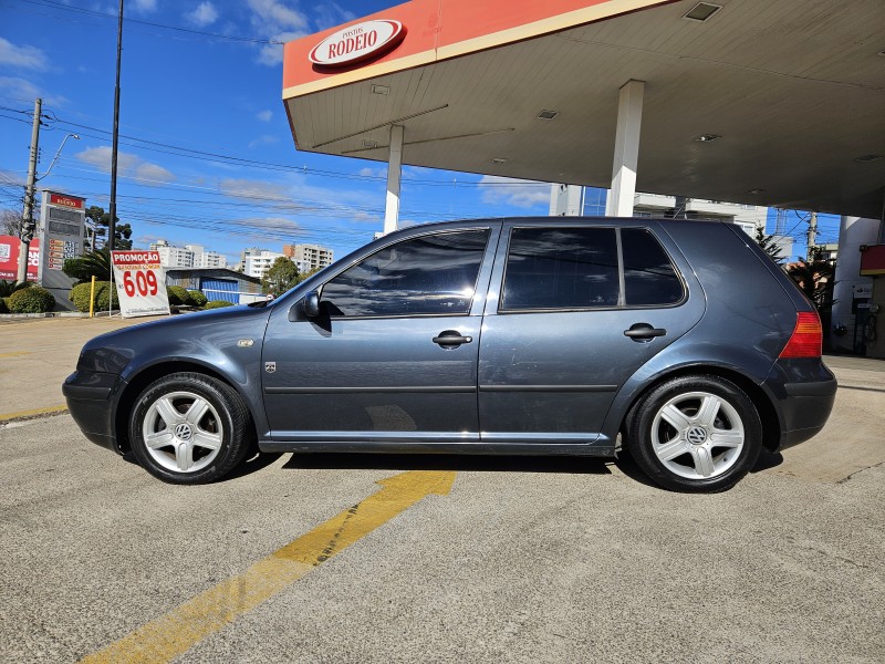 GOLF 1.6 8V GASOLINA 4P MANUAL - 2001 - CAXIAS DO SUL