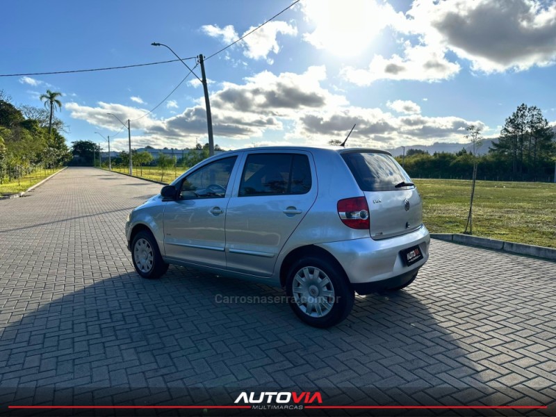 FOX 1.6 MI PLUS 8V FLEX 4P MANUAL - 2009 - SAPIRANGA