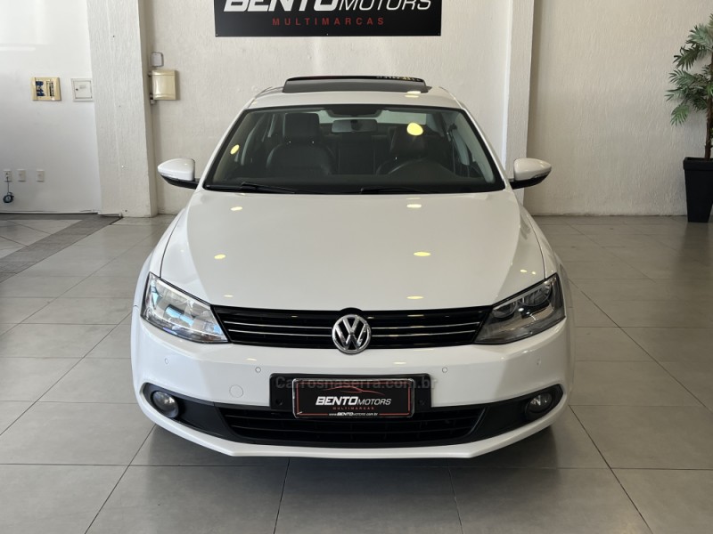 JETTA 2.0 COMFORTLINE FLEX 4P TIPTRONIC - 2014 - BENTO GONçALVES
