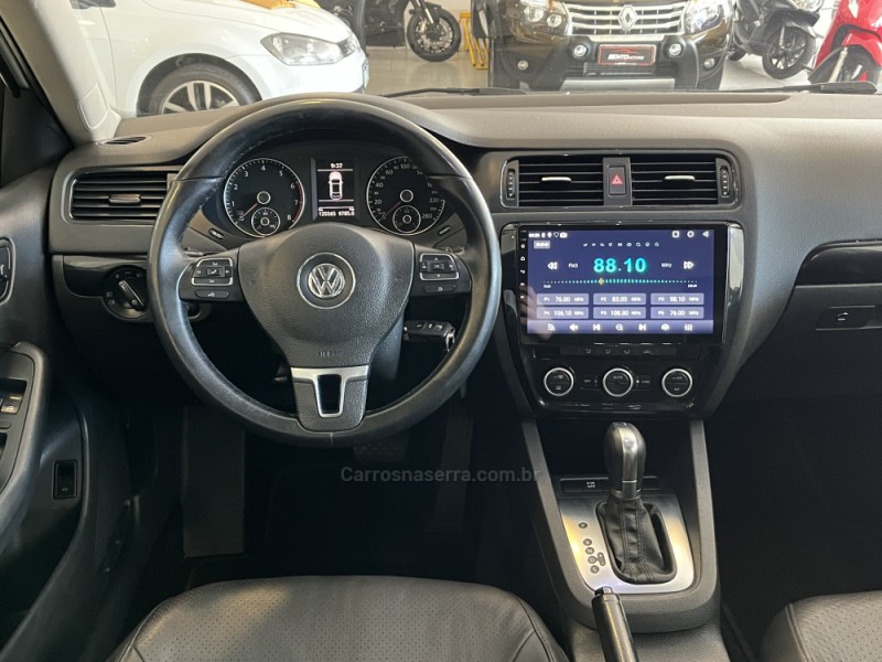 JETTA 2.0 COMFORTLINE FLEX 4P TIPTRONIC - 2014 - BENTO GONçALVES