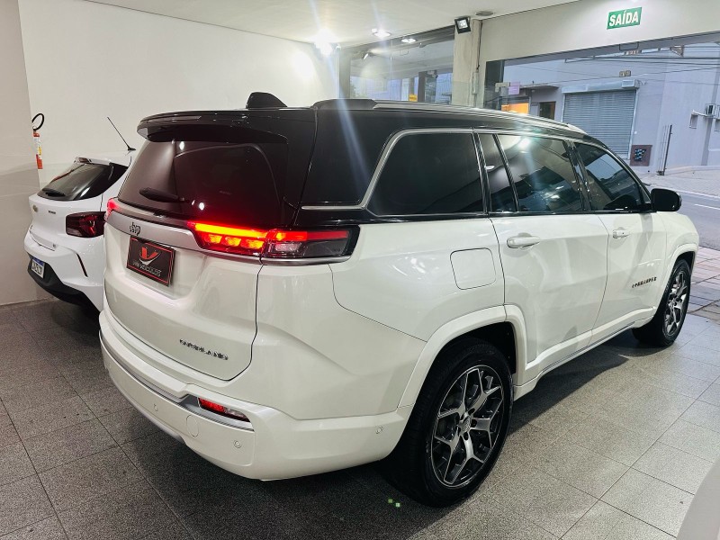 COMMANDER 1.3 OVERLAND T270 16V 4X2 TURBO FLEX 4P AUTOMÁTICO - 2023 - CAXIAS DO SUL