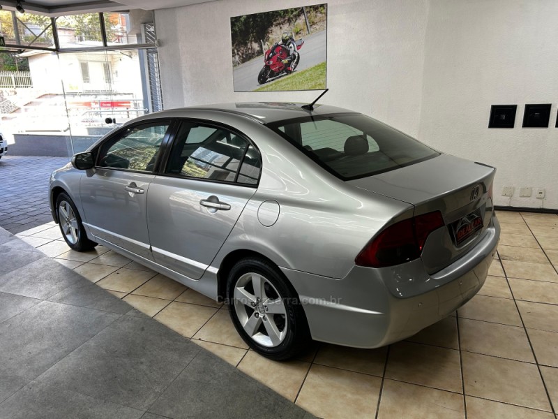 CIVIC 1.8 LXS 16V GASOLINA 4P MANUAL - 2008 - CAXIAS DO SUL