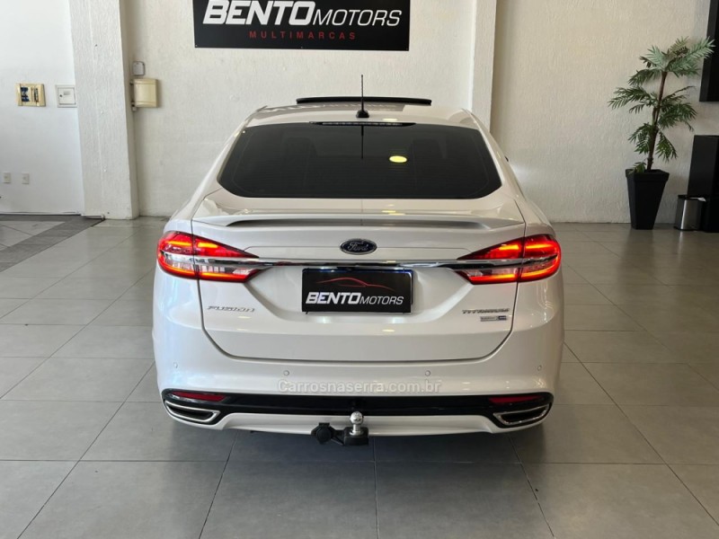 FUSION 2.0 TITANIUM AWD 16V GASOLINA 4P AUTOMÁTICO - 2017 - BENTO GONçALVES