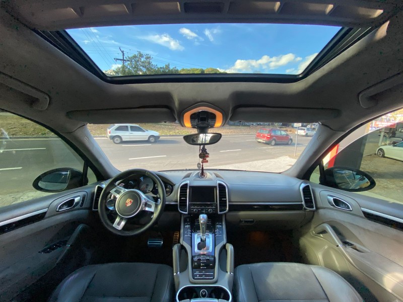 CAYENNE 4.8 GTS 4X4 V8 32V GASOLINA 4P TIPTRONIC - 2013 - CAXIAS DO SUL