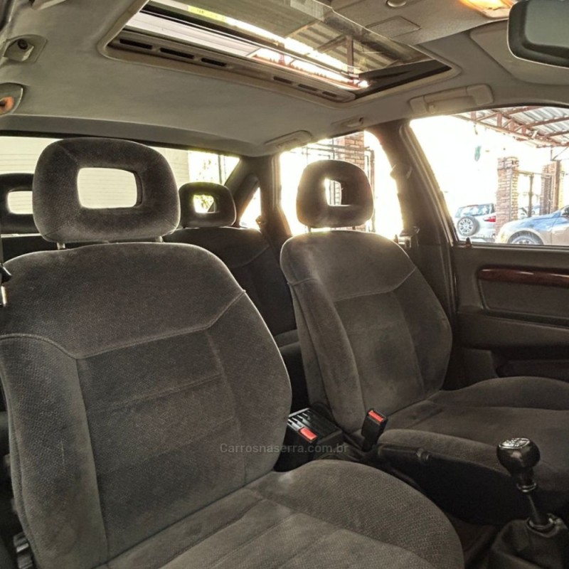 VECTRA 2.0 SFI GSI 16V GASOLINA 4P MANUAL - 1994 - VACARIA