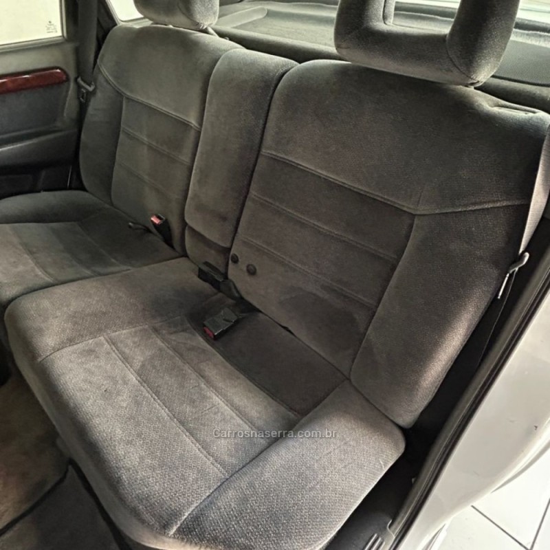 VECTRA 2.0 SFI GSI 16V GASOLINA 4P MANUAL - 1994 - VACARIA