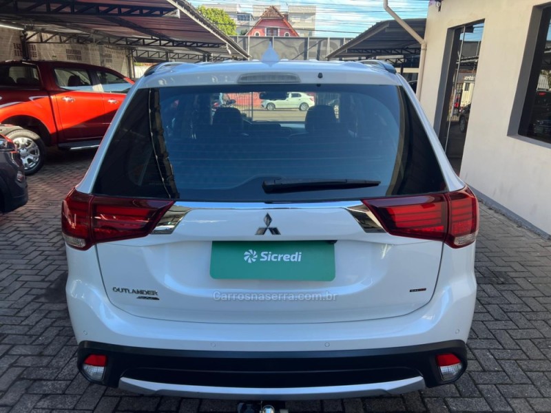 OUTLANDER 2.2 4X4 16V DIESEL 4P AUTOMÁTICO - 2016 - NOVO HAMBURGO