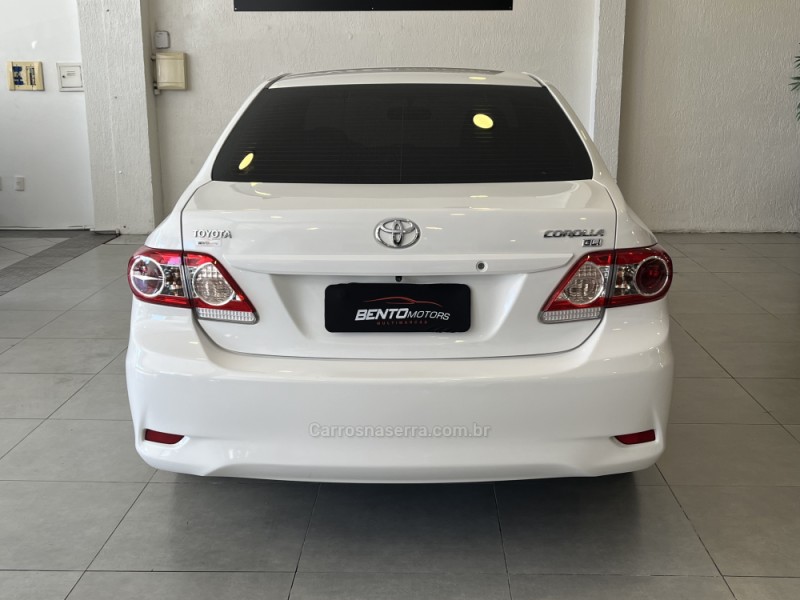 COROLLA 1.8 GLI 16V FLEX 4P MANUAL - 2014 - BENTO GONçALVES