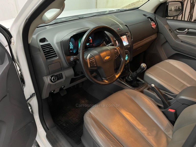 S10 2.4 LTZ 4X2 CD 8V FLEX 4P MANUAL - 2014 - VERANóPOLIS