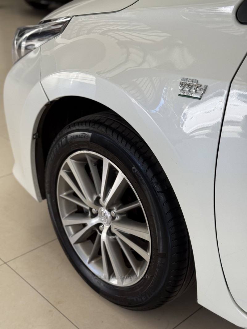 COROLLA 2.0 XEI 16V FLEX 4P AUTOMÁTICO - 2015 - FARROUPILHA