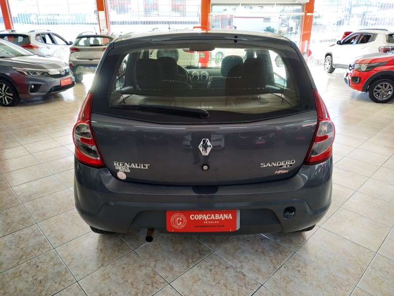SANDERO 1.0 AUTHENTIQUE 16V FLEX 4P MANUAL - 2011 - CAXIAS DO SUL
