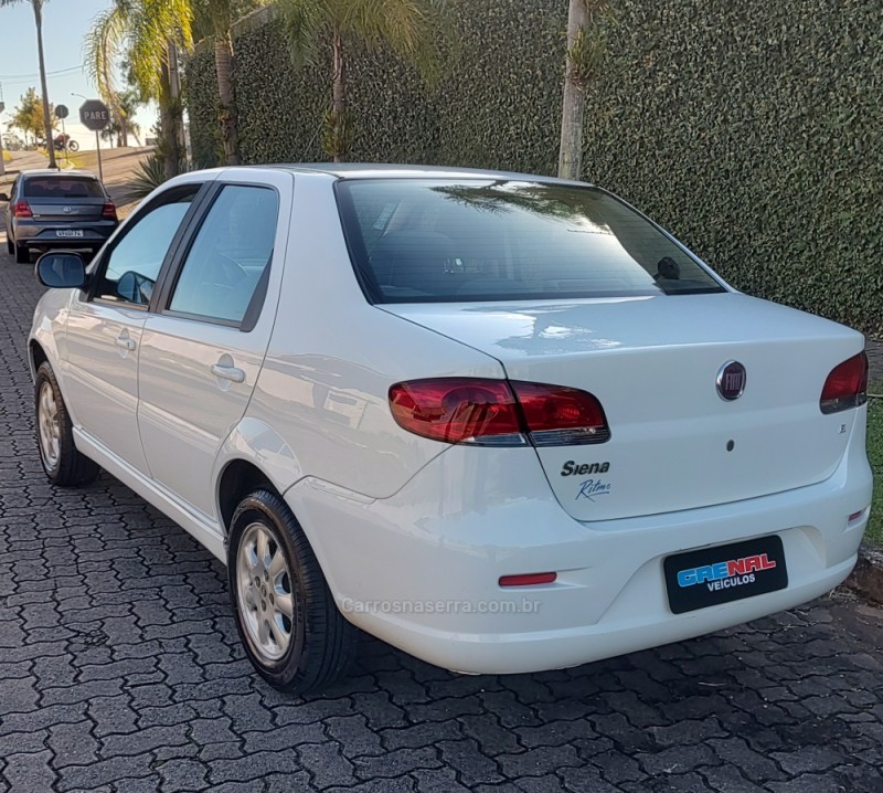 SIENA 1.0 MPI EL CELEBRATION 8V FLEX 4P MANUAL - 2014 - CAMPO BOM