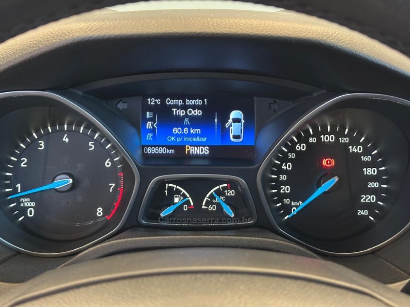 FOCUS 2.0 SE PLUS 16V FLEX 4P AUTOMÁTICO - 2017 - CAXIAS DO SUL
