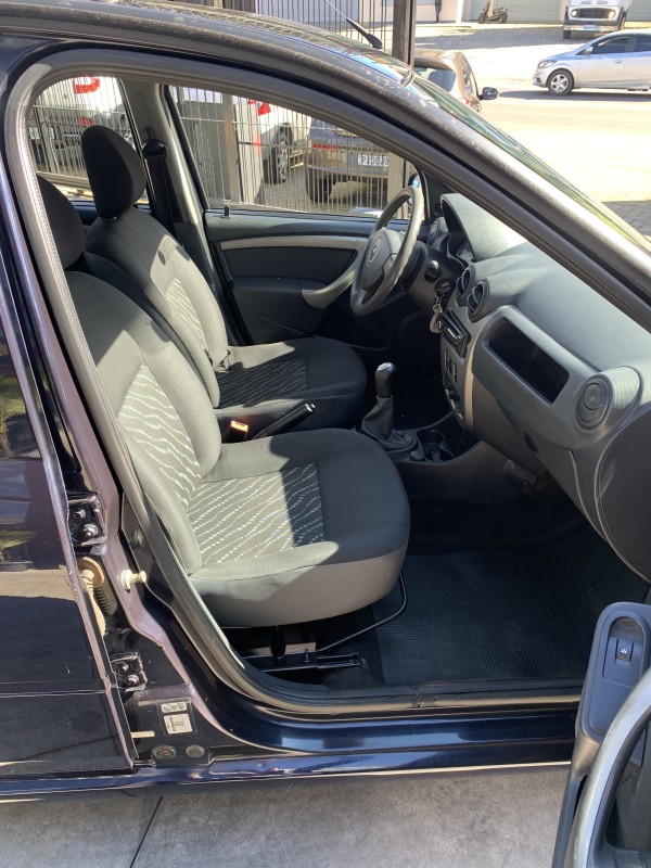 LOGAN 1.0 AUTHENTIQUE 16V FLEX 4P MANUAL - 2011 - CAXIAS DO SUL