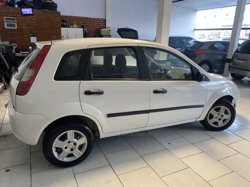 FIESTA 1.0 MPI 8V GASOLINA 4P MANUAL - 2003 - CAXIAS DO SUL
