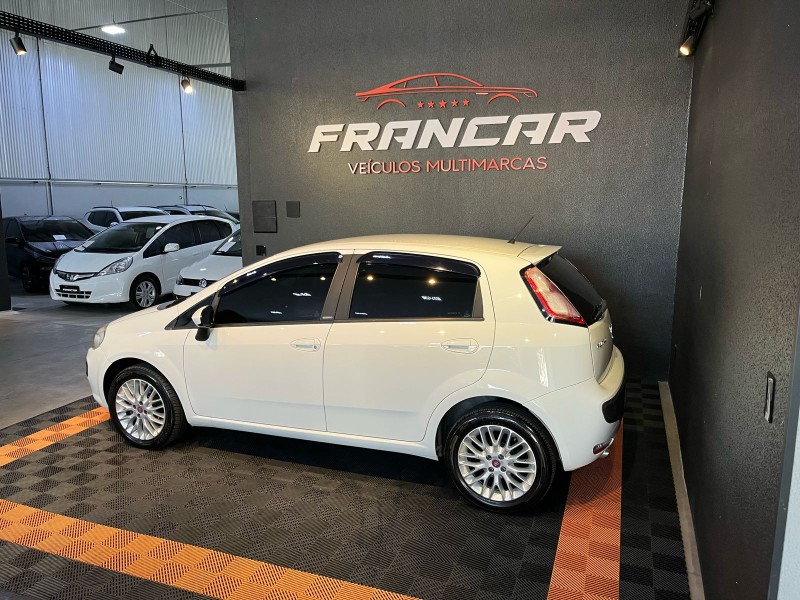 PUNTO 1.6 ESSENCE 16V FLEX 4P MANUAL - 2013 - ANTôNIO PRADO