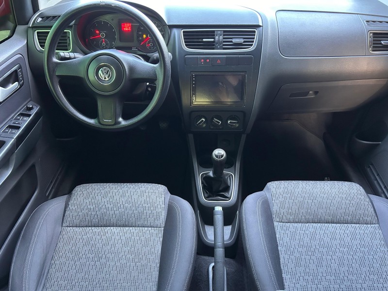 FOX 1.0 MI TREND 8V FLEX 4P MANUAL - 2013 - TRêS COROAS