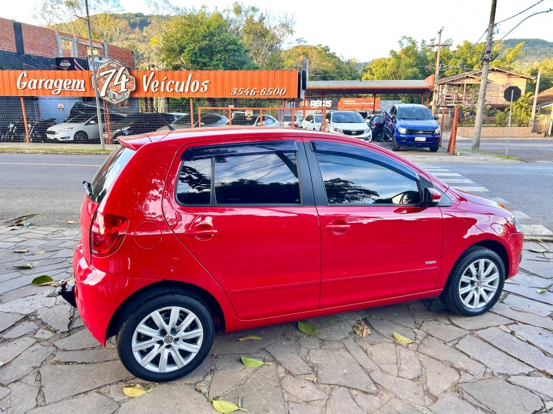 FOX 1.0 MI TREND 8V FLEX 4P MANUAL - 2013 - TRêS COROAS