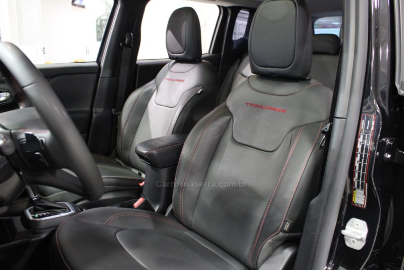 RENEGADE 1.3 TRAILHAWK T270 16V TURBO FLEX 4X4 4P AUTOMÁTICO - 2022 - CAXIAS DO SUL