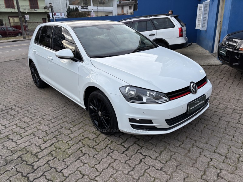 GOLF 1.0 TSI COMFORTLINE 12V TOTAL FLEX 4P MANUAL - 2017 - CAXIAS DO SUL