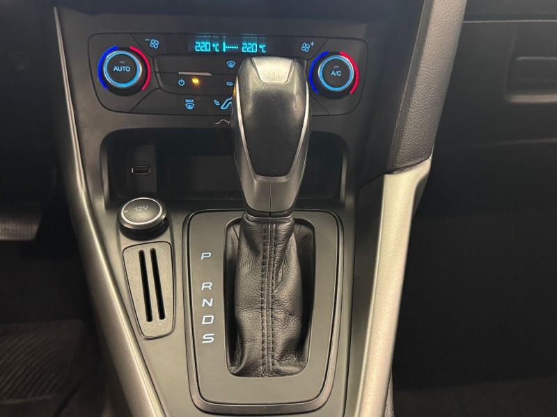FOCUS 2.0 SE PLUS 16V FLEX 4P AUTOMÁTICO - 2017 - CAXIAS DO SUL