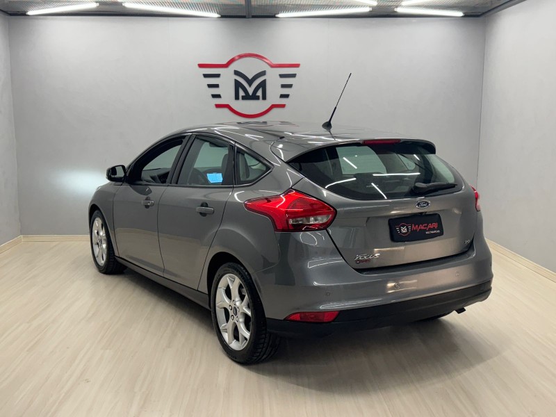 FOCUS 2.0 SE PLUS 16V FLEX 4P AUTOMÁTICO - 2017 - CAXIAS DO SUL