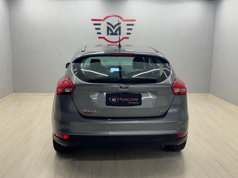 FOCUS 2.0 SE PLUS 16V FLEX 4P AUTOMÁTICO - 2017 - CAXIAS DO SUL