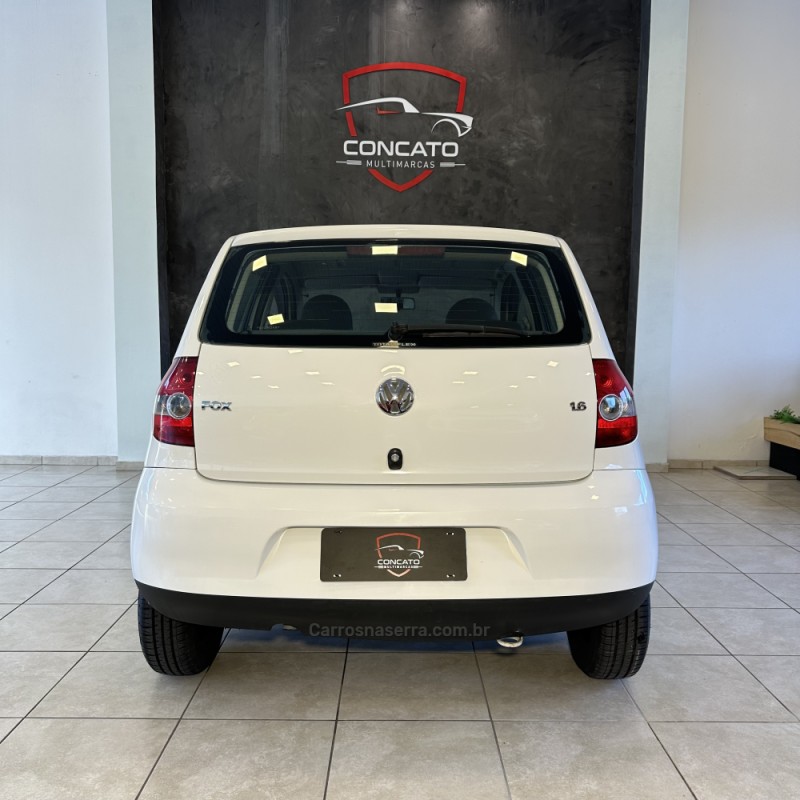 FOX 1.6 MI 8V FLEX 4P MANUAL - 2005 - FARROUPILHA