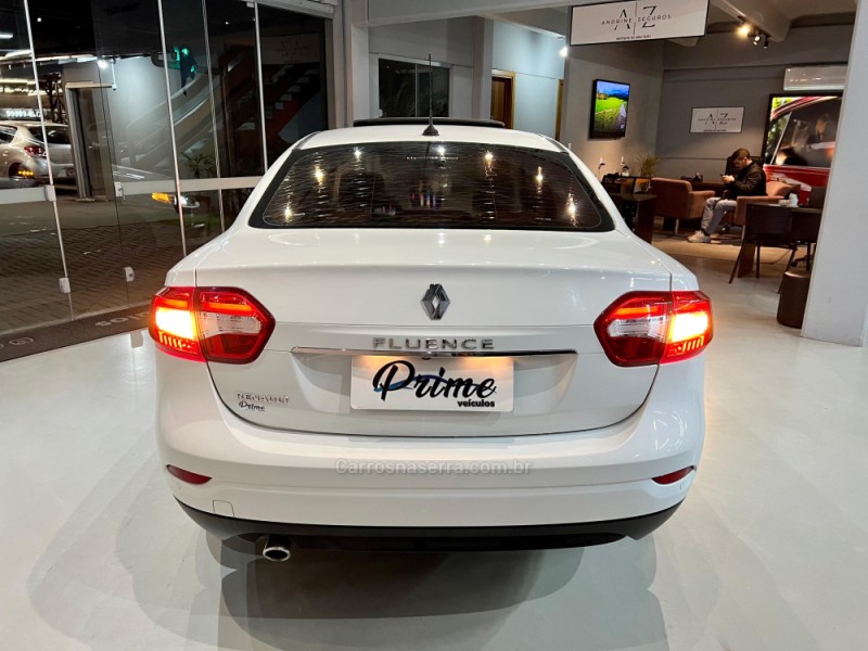 FLUENCE 2.0 PRIVILÉGE 16V FLEX 4P AUTOMÁTICO - 2016 - ESTâNCIA VELHA